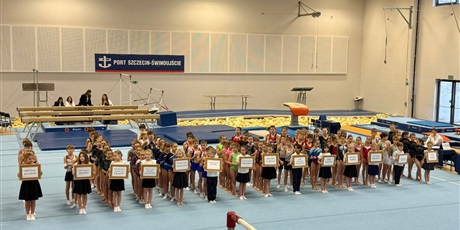 Powiększ grafikę: Uczennica podczas zawodów.