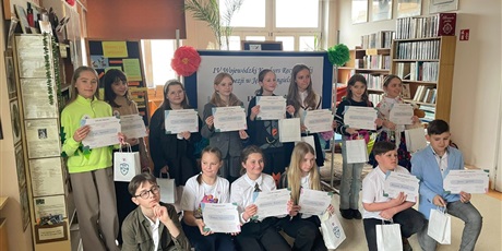 Maja w IV Wojewódzkim Konkursie Recytatorskim w Języku Angielskim “Listen Up”