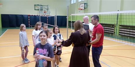 Powiększ grafikę: Turniej sportowy w klasach 4