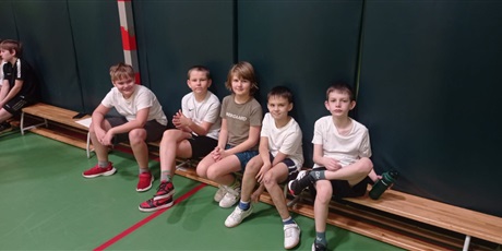 Powiększ grafikę: Turniej sportowy w klasach 4