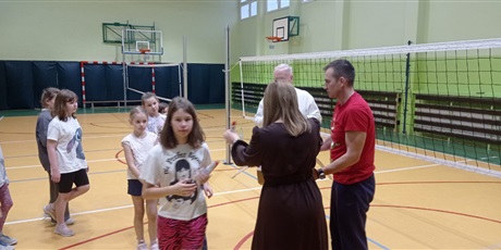 Powiększ grafikę: Turniej sportowy w klasach 4