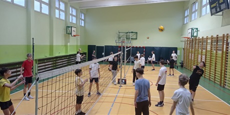 Powiększ grafikę: Turniej sportowy w klasach 7