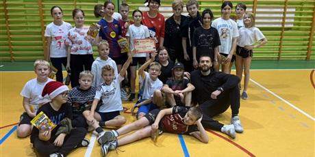 Powiększ grafikę: Turniej sportowy dla klas 5.