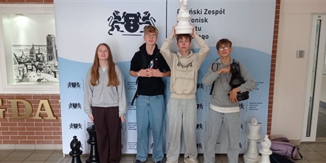 Mistrzostwa Gdańska w szachach drużynowych klas 7–8.