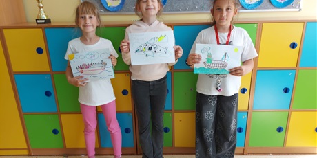Powiększ grafikę: Uczniowie podczas zajęć