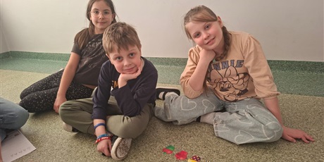 Powiększ grafikę: Uczniowie na zajęciach