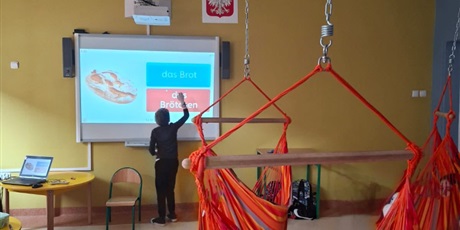 Powiększ grafikę: Uczniowie na zajęciach