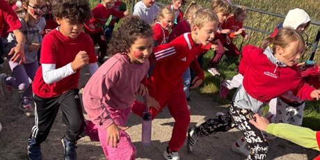 Powiększ grafikę: ogolnopolska-akcja-czytamy-z-sercem-641270.jpg
