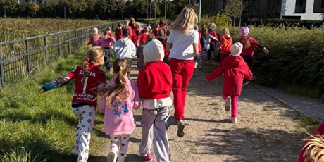 Powiększ grafikę: ogolnopolska-akcja-czytamy-z-sercem-641277.jpg