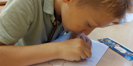 Powiększ grafikę: Dzieci podczas zajęć