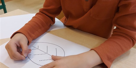 Powiększ grafikę: Dzieci podczas zajęć