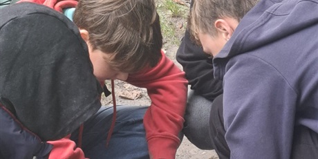 Powiększ grafikę: Uczniowie 7b podczas warsztatów