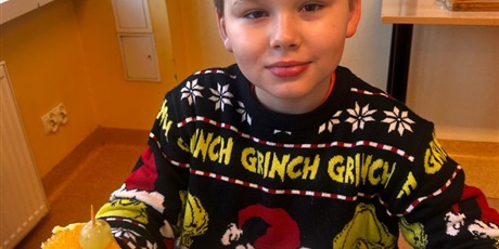 Powiększ grafikę: Dzieci podczas zajęć