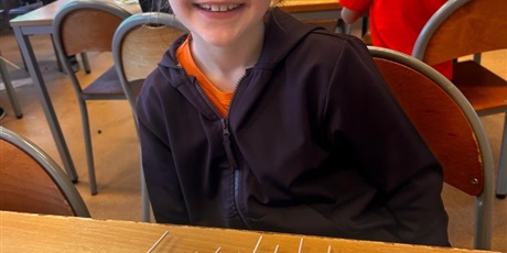 Powiększ grafikę: Dzieci podczas zajęć