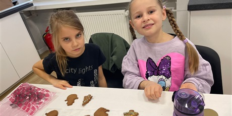 Powiększ grafikę: Piernikowy Dzień w 2b