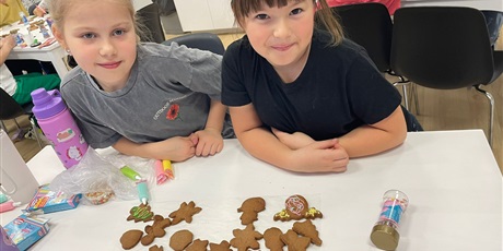 Powiększ grafikę: Piernikowy Dzień w 2b