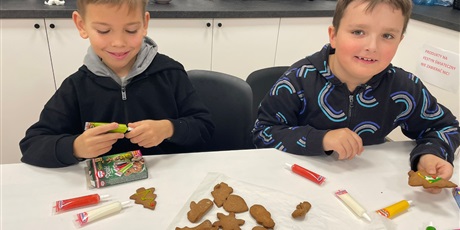 Powiększ grafikę: Piernikowy Dzień w 2b