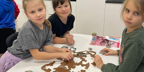 Powiększ grafikę: Piernikowy Dzień w 2b