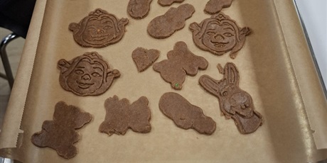 Powiększ grafikę: Pierniczki przygotowane przez uczniów