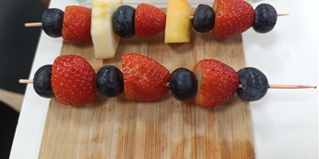 Zerówka podczas zajęć w pracowni kulinarnej