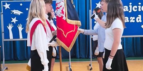 Powiększ grafikę: Uroczyste zakończenie roku klas 8.