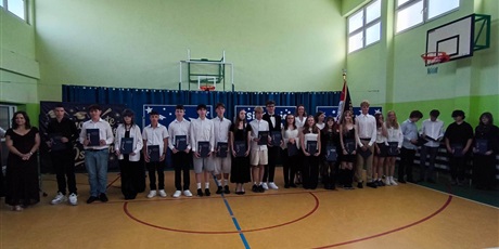 Powiększ grafikę: Uroczyste zakończenie roku klas 8.
