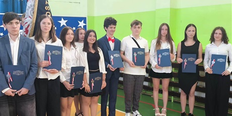 Powiększ grafikę: Uroczyste zakończenie roku klas 8.