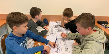 Powiększ grafikę: Zajęcia w klasie 4b.