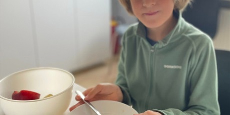 Powiększ grafikę: Uczniowie podczas zajęć