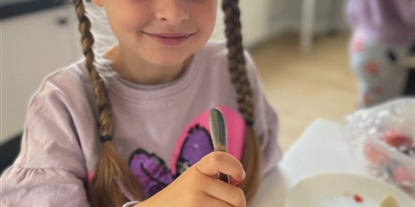 Powiększ grafikę: Uczniowie podczas zajęć