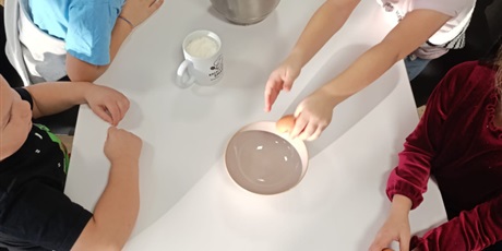 Powiększ grafikę: Zajęcia w zerówce- wspólne śniadanie