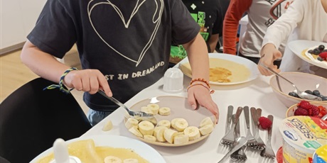 Powiększ grafikę: Zajęcia w zerówce- wspólne śniadanie