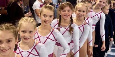 Powiększ grafikę: Uczennica podczas zawodów