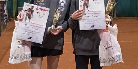 Powiększ grafikę: Uczennica podczas zawodów