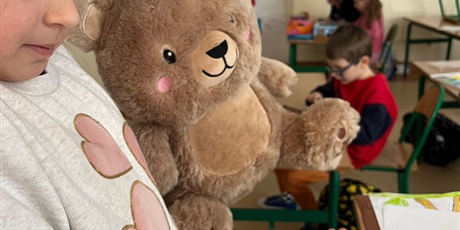 Powiększ grafikę: Światowy Dzień Pluszowego Misia w naszej szkole