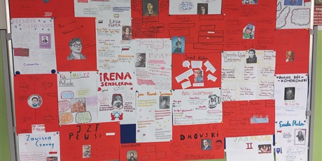 Powiększ grafikę: Prace uczniów.