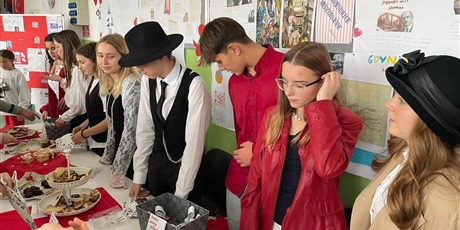 Powiększ grafikę: Kawiarenka patriotyczna