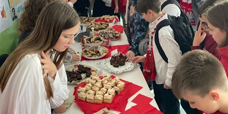 Powiększ grafikę: Kawiarenka patriotyczna