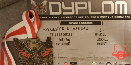 Powiększ grafikę: Dyplom ucznia