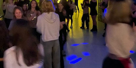 Powiększ grafikę: Dyskoteka szkolna