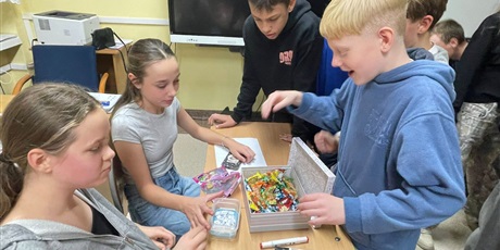 Powiększ grafikę: Dyskoteka szkolna