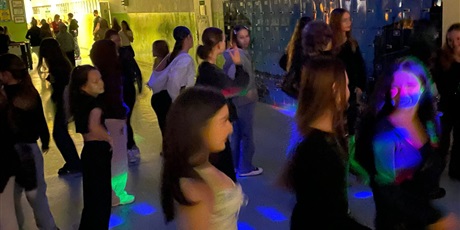 Powiększ grafikę: Dyskoteka szkolna