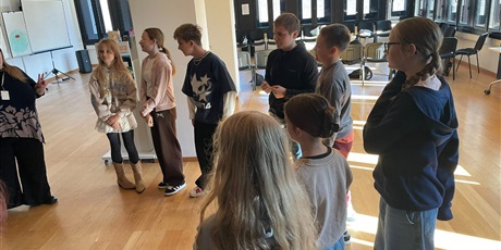 Powiększ grafikę: Klasa 6a na wycieczce