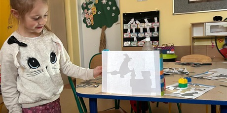 Powiększ grafikę: Teatr cieni w naszej zerówce