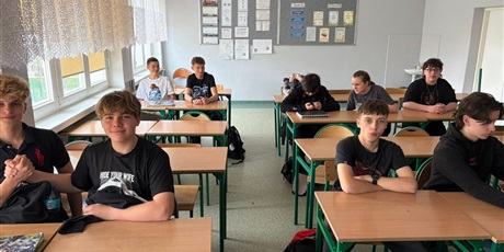 Powiększ grafikę: trzy-dni-pozytywnej-energii-w-naszej-szkole-692908.jpg