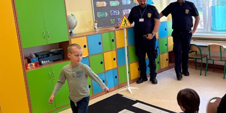 Powiększ grafikę: turniej-wiedzy-o-bezpieczenstwie-jestem-bezpieczny-na-ulicy-681897.jpg