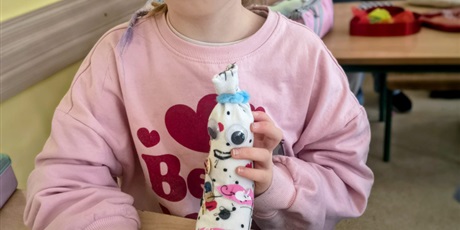 Powiększ grafikę: Uczniowie podczas zajęć