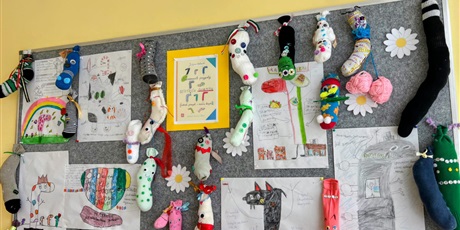 Powiększ grafikę: Uczniowie podczas zajęć