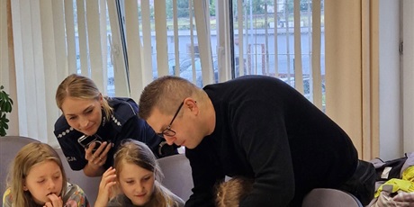 Powiększ grafikę: Klasa 3b na wycieczce