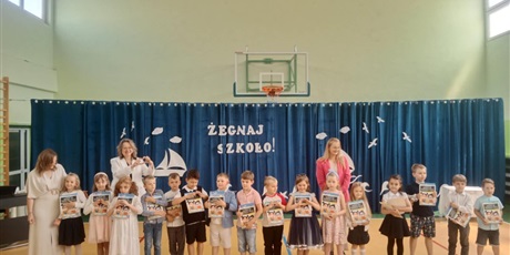 Powiększ grafikę: Zakończenie roku w zerówce